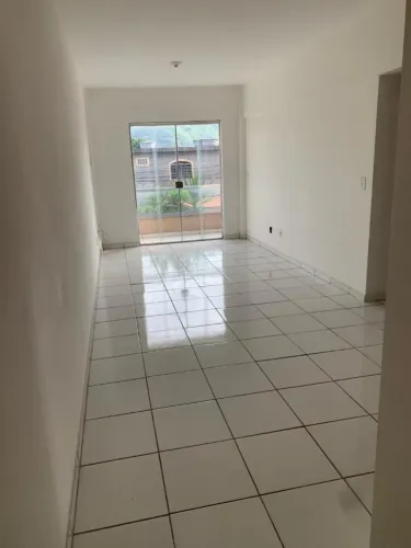 ALUGA-SE APARTAMENTO EM PADRE MIGUEL