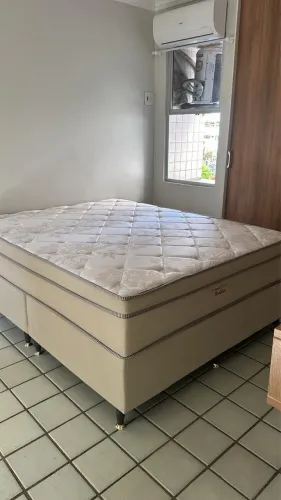 Cama queen
