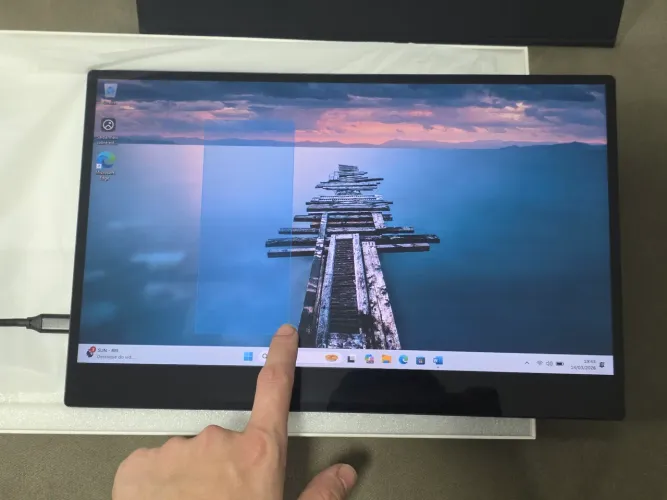 Monitor Portatil Vchance RF14T 14" Touch Screen Full HD IPS 100% SRGB - Novo na Caixa