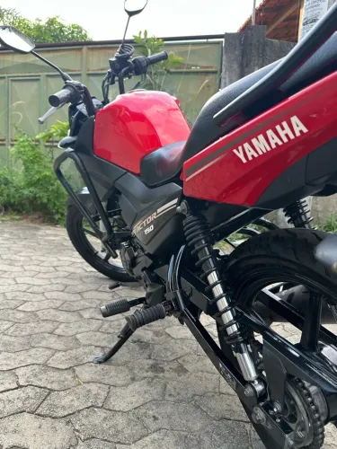 Moto Yamaha Factor 150