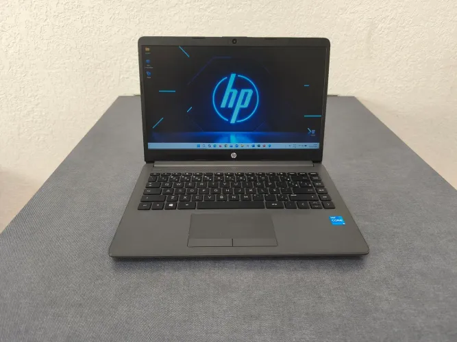 Notebook hp i5. 11Th. 8 GB. SSD 256 GB