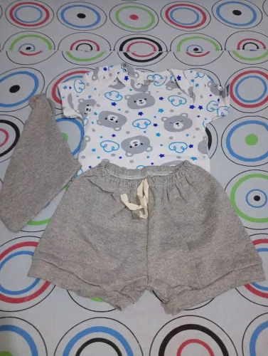 Conjunto de bebê 