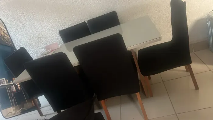 Mesa 4 cadeiras