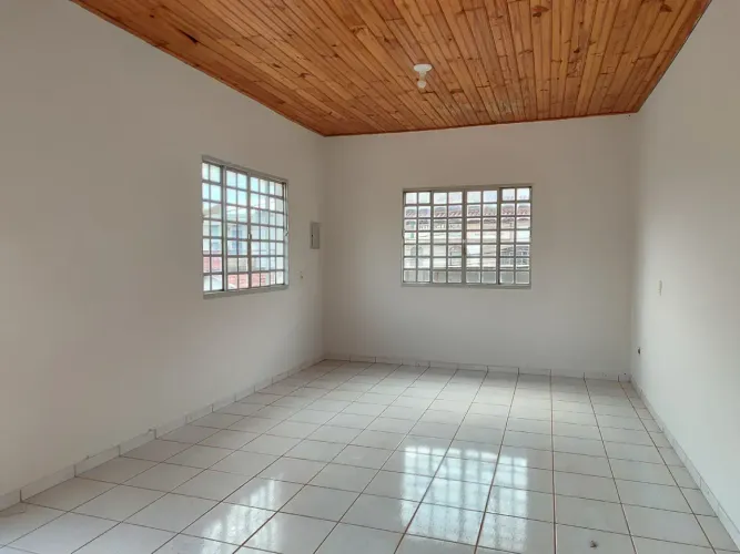 Kitnet superior localizada no centro de Valparaíso, bairro Etapa A