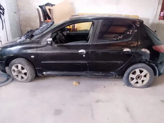 Peugeot 206 Selection/ Sensation 1.0 16V 3P 2001