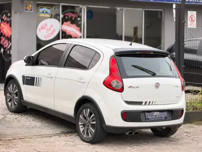 Fiat Palio Sporting 1.6 Flex 16V 5P 2015