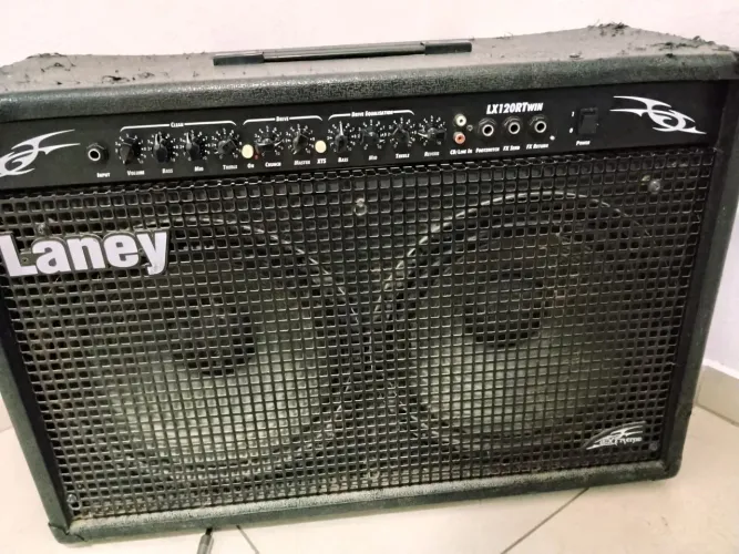 Cubo Guitarra Laney LX120RTWin