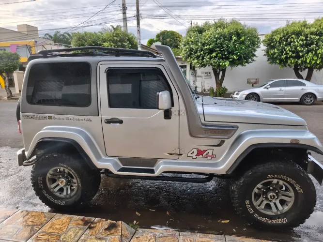 Troller T-4 4X4 3.0 TB Int. Cap. Rígida Diesel 2010