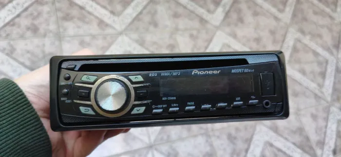 Rádio para carro Pioneer usado