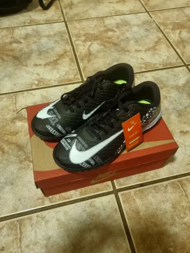 Chuteira Society Nike Preta