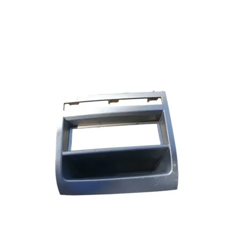 Moldura radio painel central fiat palio strada 2005 2012