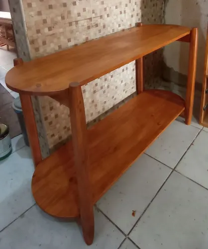 Aparador em madeira pinus