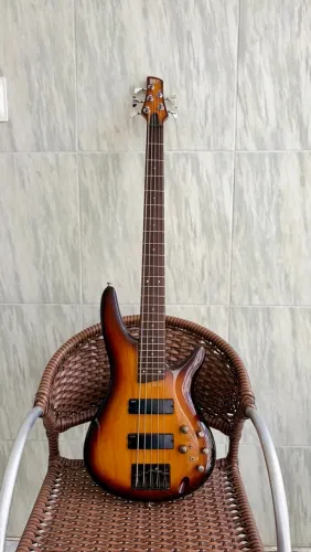 Contrabaixo Ibanez Soundgear SDGR 5 cordas ativo