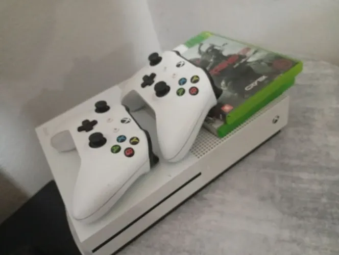 Vendo X box one S