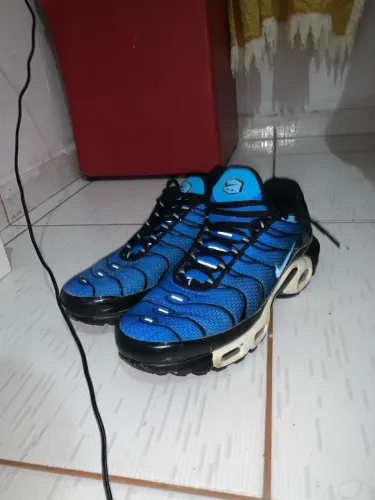 Tênis TN azul com preto