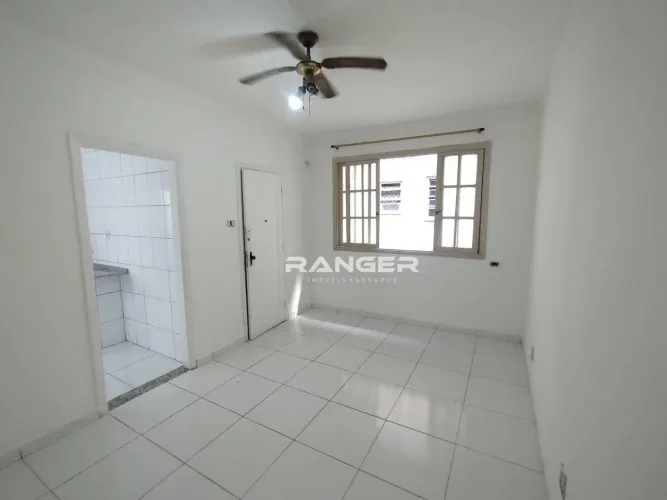 Apartamento com 2 quartos para venda no Gonzaga - Imóvel sem condomínio