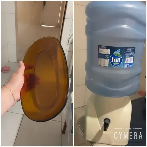 Suporte para água com bombona e um prato para frutas