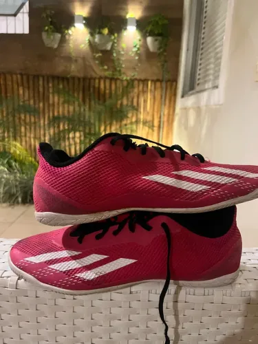 Chuteira Adidas