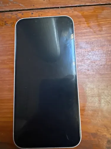 iPhone 13 simples