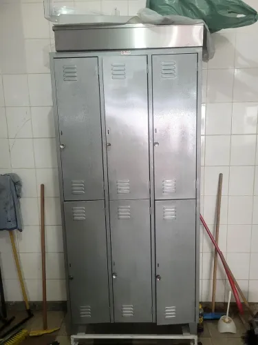 Armario roupeiro de aço 6 portas grandes