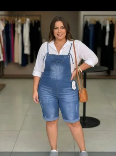 Jardineira Jeans