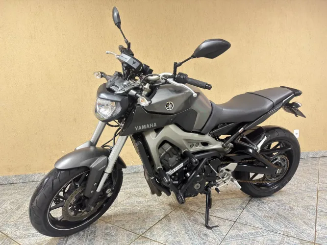 MT 09 CINZA