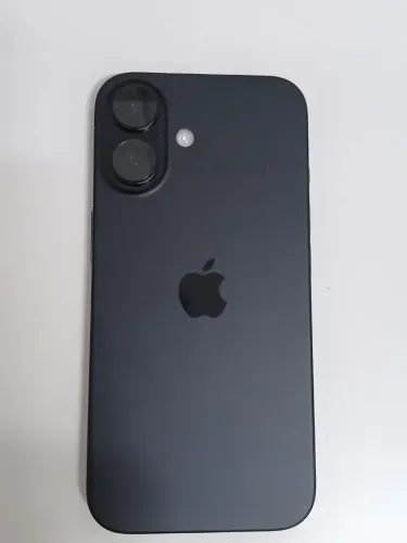 iPHONE 16 BLACK 128 / MUITO NOVO, VENDO OUTROCO / 20 CICLOS BATERIA