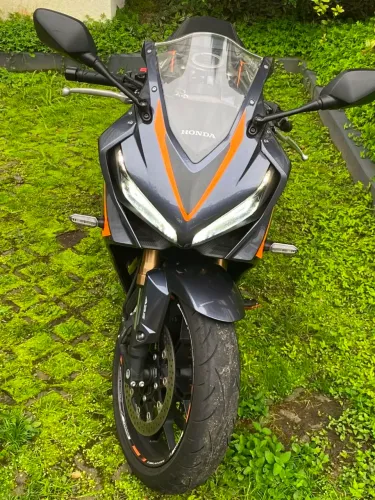 Honda CBR650R