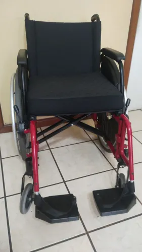 Cadeira de rodas em alumínio Ortobras