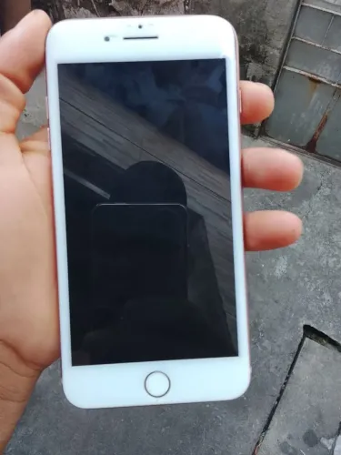 Vendo ou troco iPhone 8 plus