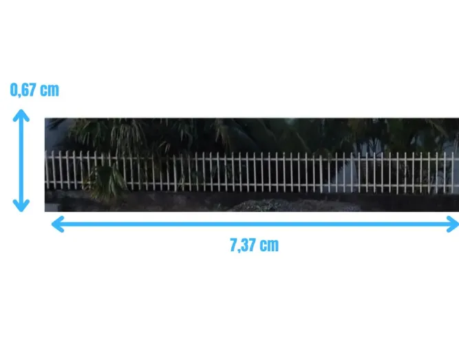 Grade de metal ½ muro 0,67 cm x 7,37 cm