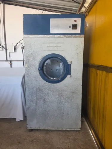 Secadora de roupas industrial  30kg