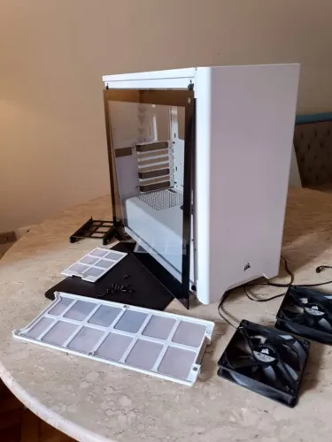 Gabinete Corsair 275R Branco ATX