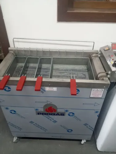 NZ. Fritadeira elétrica água e óleo 8.000w PROGÁS 