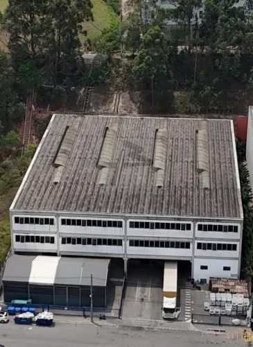 Galpão em condomínio para alugar no Bairro Jardim Alvorada em Jandira - SP