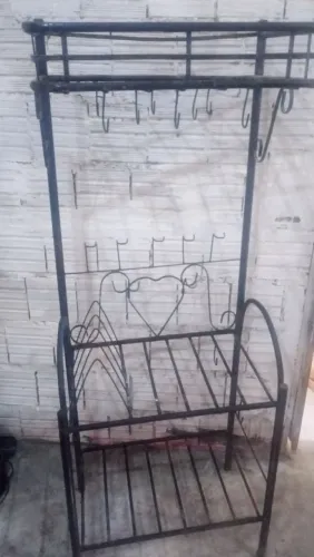 Estánte de ferro