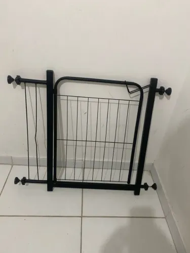 Grade de proteção para cachorro ajustável 
