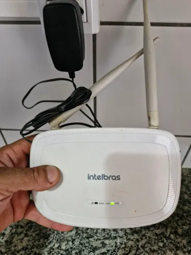 Roteador Wireless Intelbras + Fonte de Alimentação - Funcionando perfeitamente