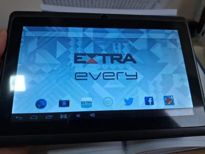 Tablet Every E700