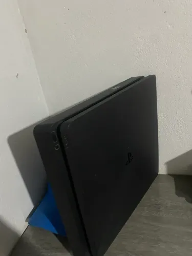 Ps4 slim não liga 
