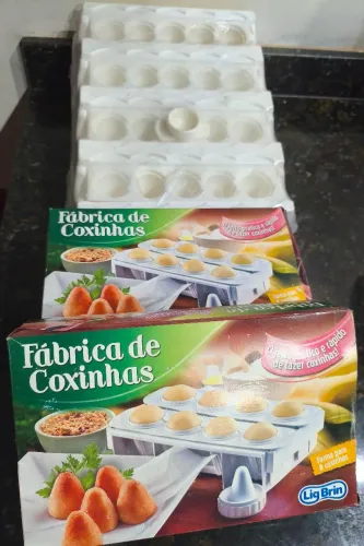 Vende-se moldes coxinha