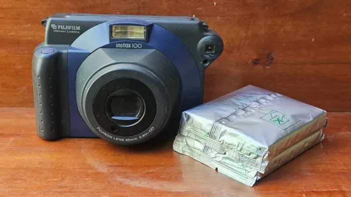 Fuji instax 100 wide / instantânea de formato grande / testada e funcionando 100%