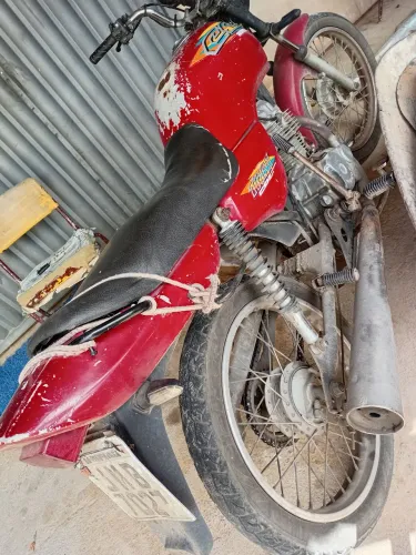 Vendo uma moto