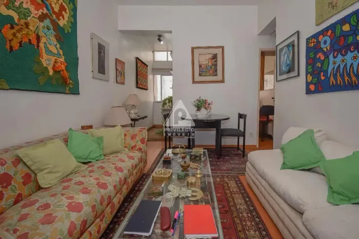 Apartamento de 2 quartos à venda em Copacabana - RJ