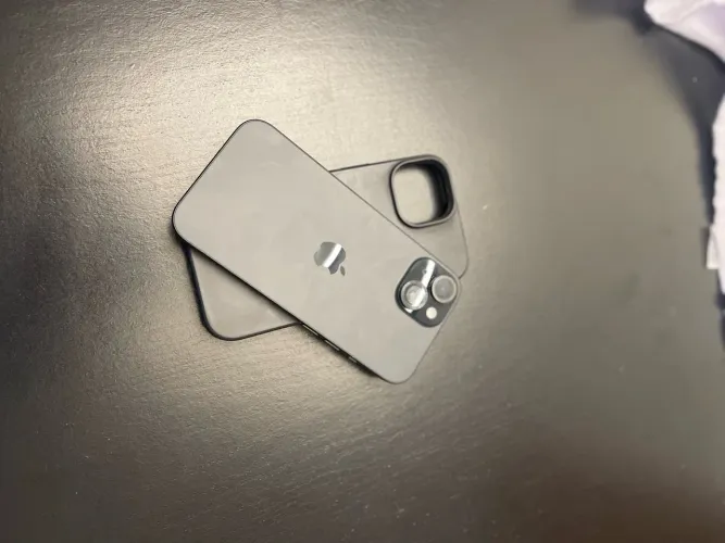 IPHONE 15 256gb semi novo perfeito