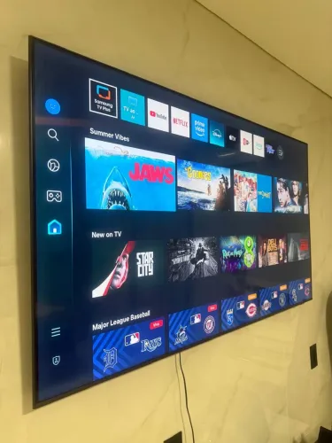 Smart tv 65P 4k Samsung Qled com controle e pezinho(entrego)