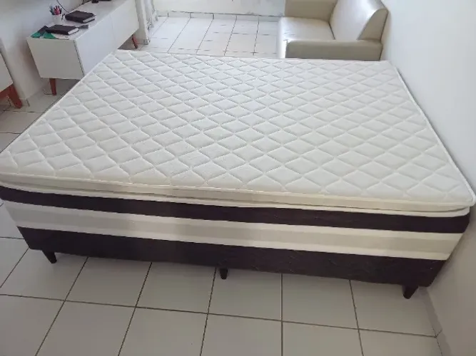 Cama box novíssima