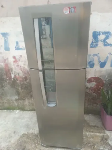 Vendo geladeira frosfree Electrolux inox