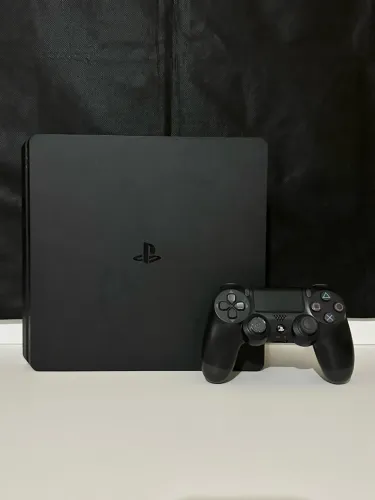 PlayStation 4 Slim