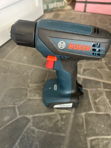 Furadeira e Parafusadeira Bosch GSR 1000 a Bateria 12V 1/4" com Carregador